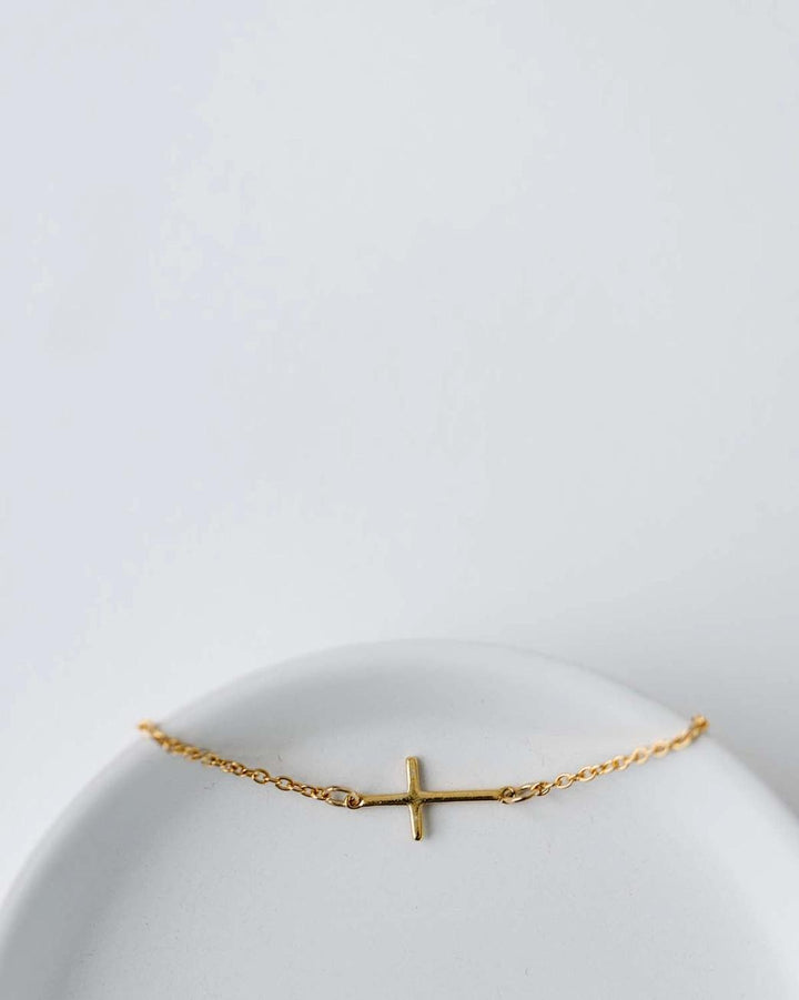 Faith Necklace in Gold