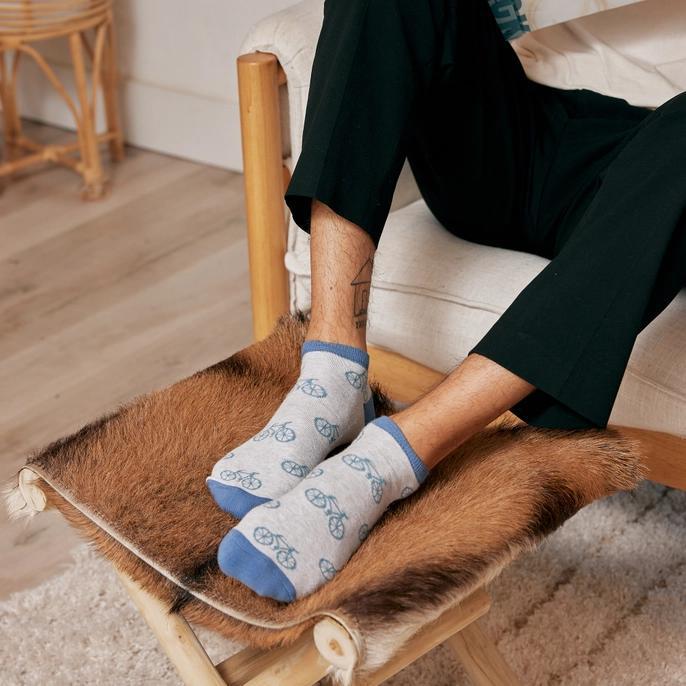 Ankle Socks that Give Books (Gray Bicycles)