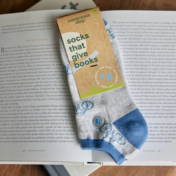 Ankle Socks that Give Books (Gray Bicycles)