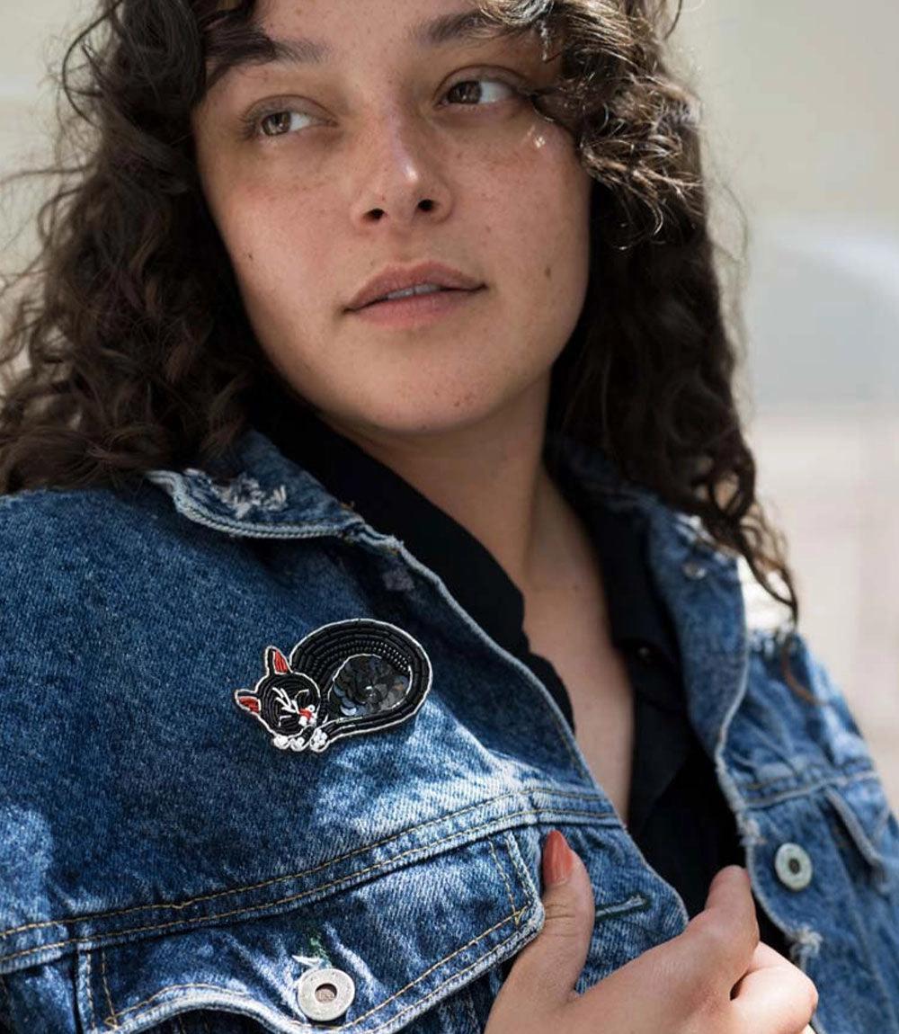 Beaded Sleeping Cat Brooch Pin