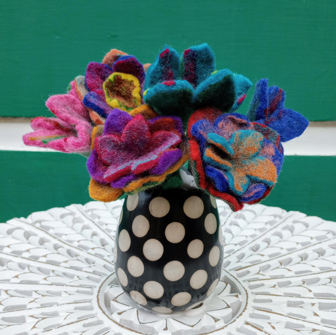 Chulucanas Vase 10cm Polka Dots