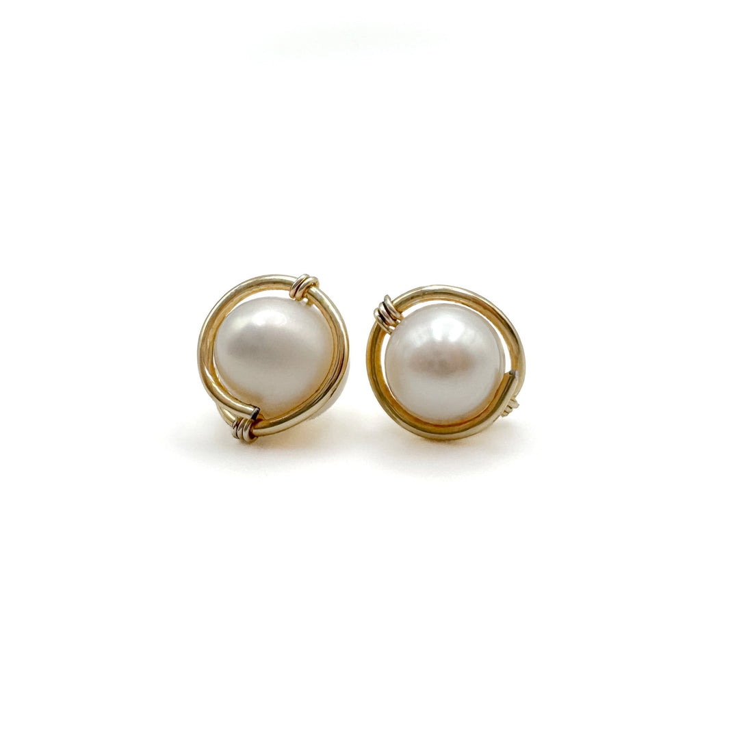 Pearl earrings with gold border