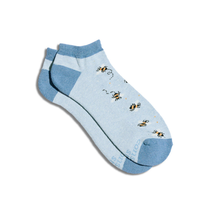 Light blue ankle sock with bee pattern on a white background