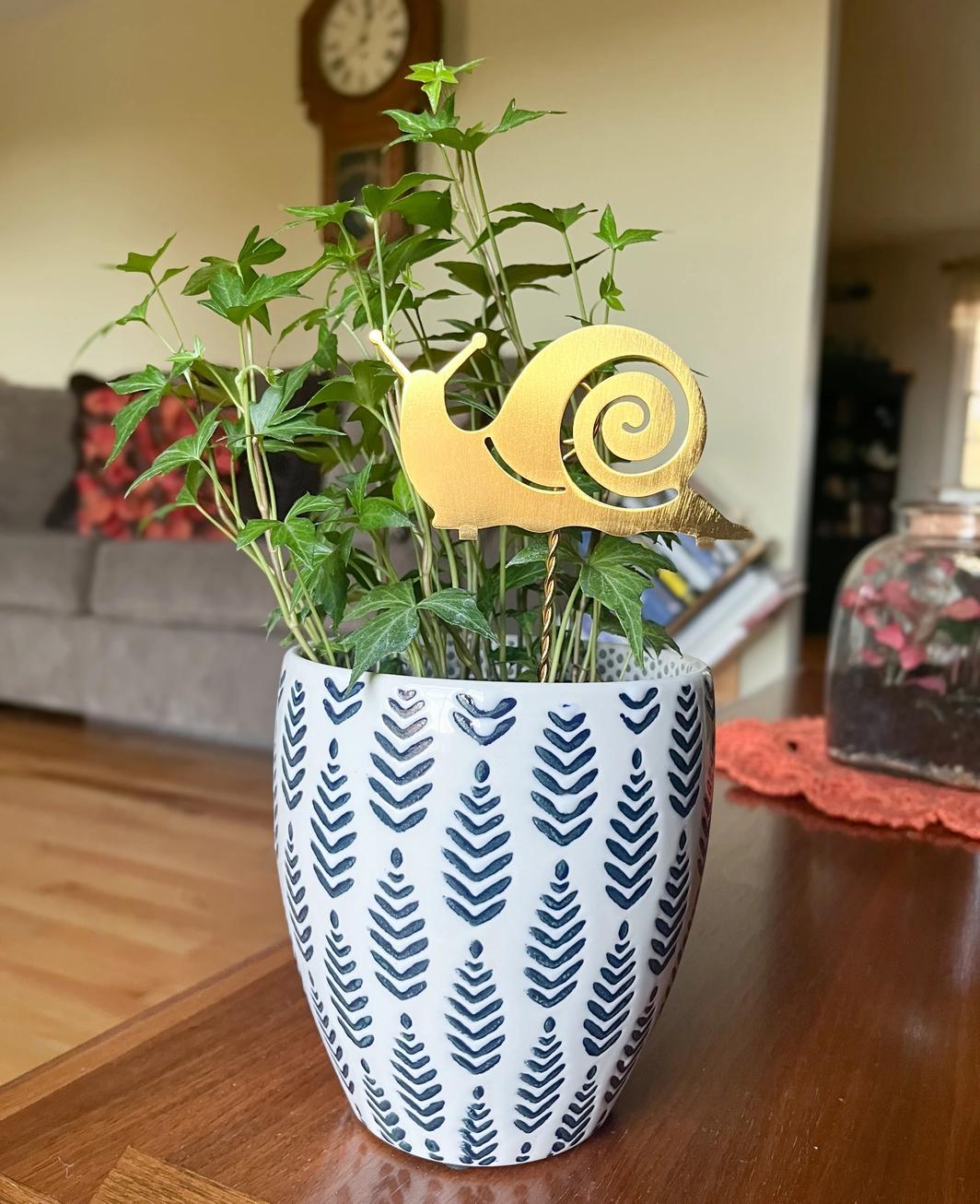 Mini Snail Plant Stake