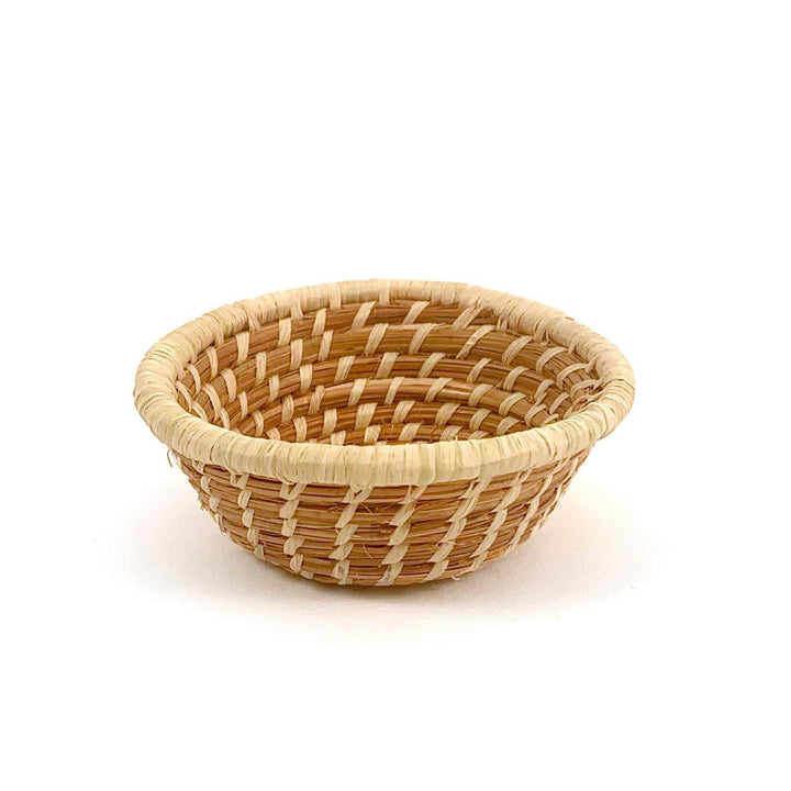 Mini Pine Needle Basket with Rim