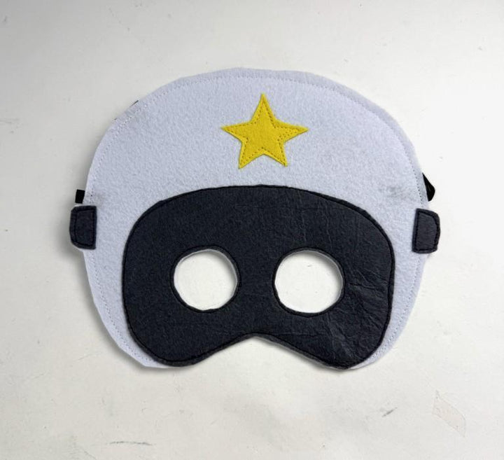 Children's mask with a yellow star on a white background