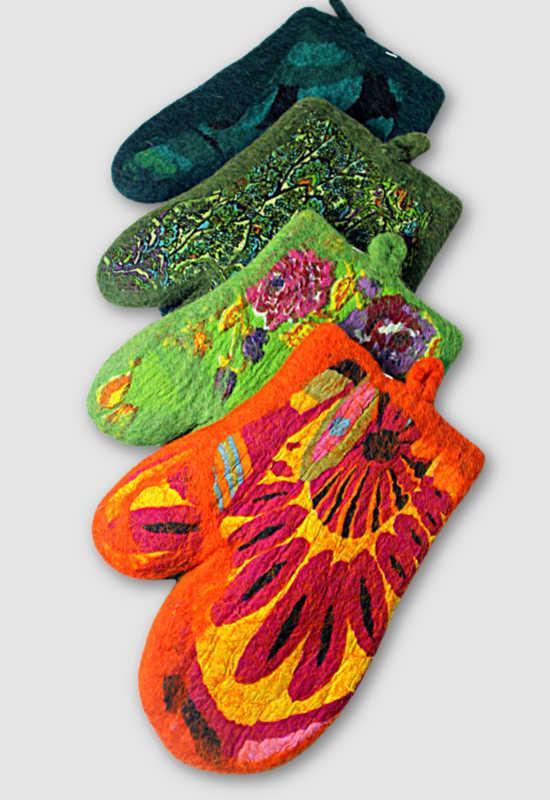 Cotton Infused Felt Oven Mitt